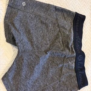 women's fitted workout shorts/running